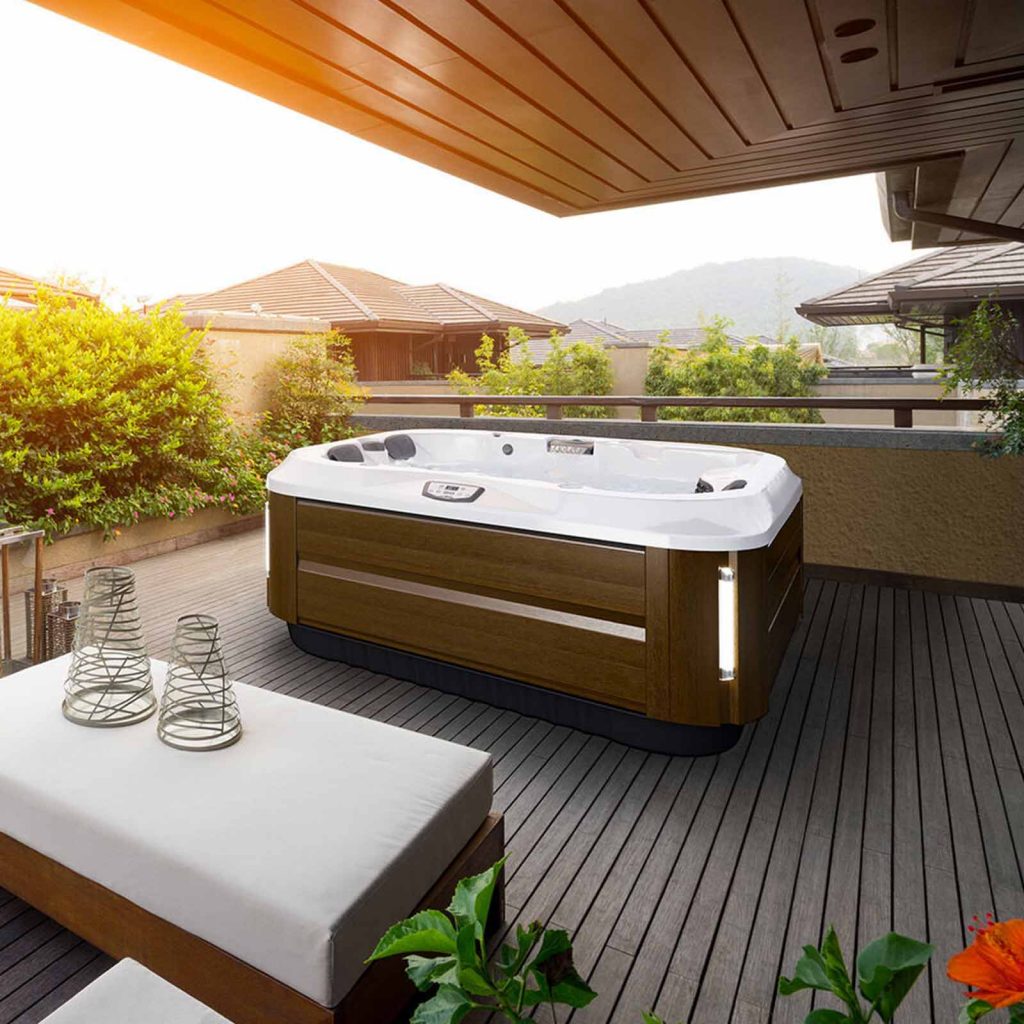 Buy hot tubs in Reno – Shop for the best deals on Jacuzzi hot tubs from authorized dealers near me